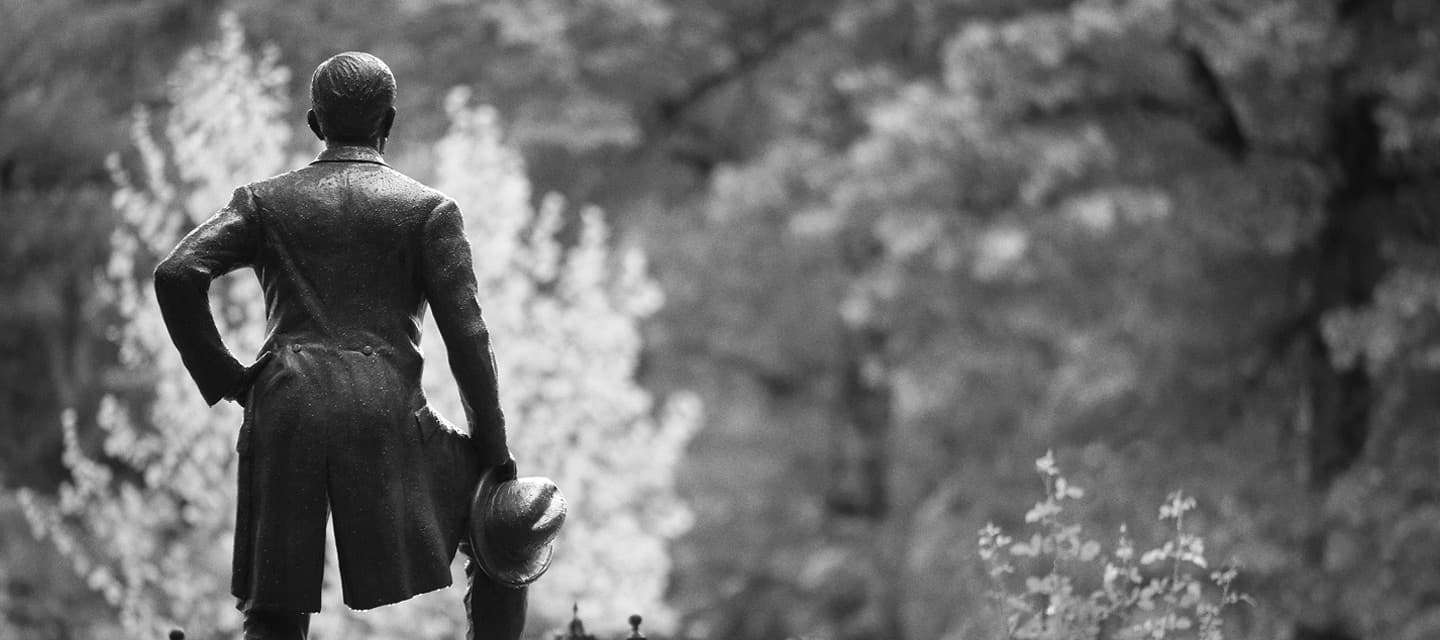 Jack Daniel statue