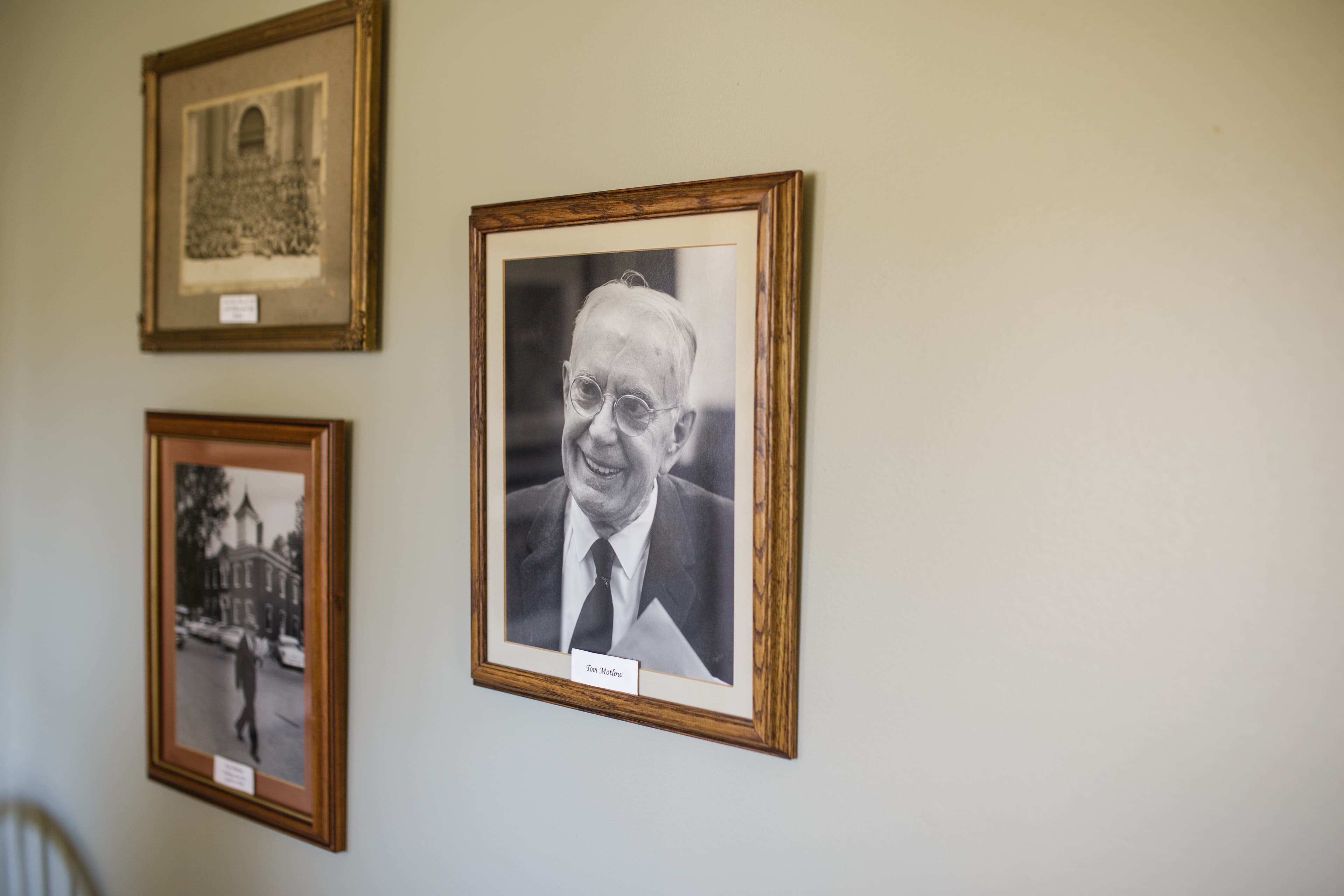 Picture of Miss Mary Bobos Restaurant with pictures on the wall