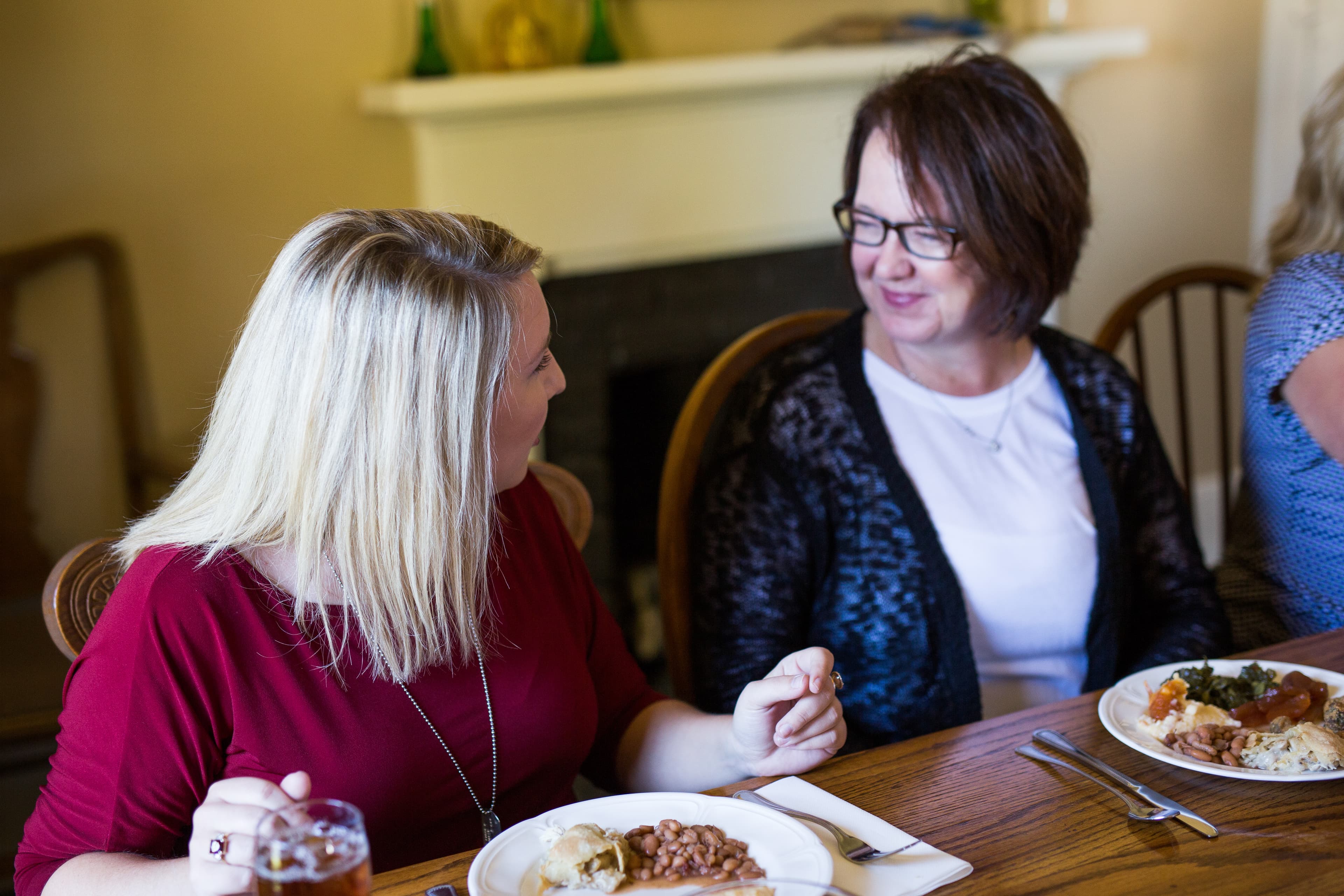 Picture of People eating at Miss Mary Bobo's