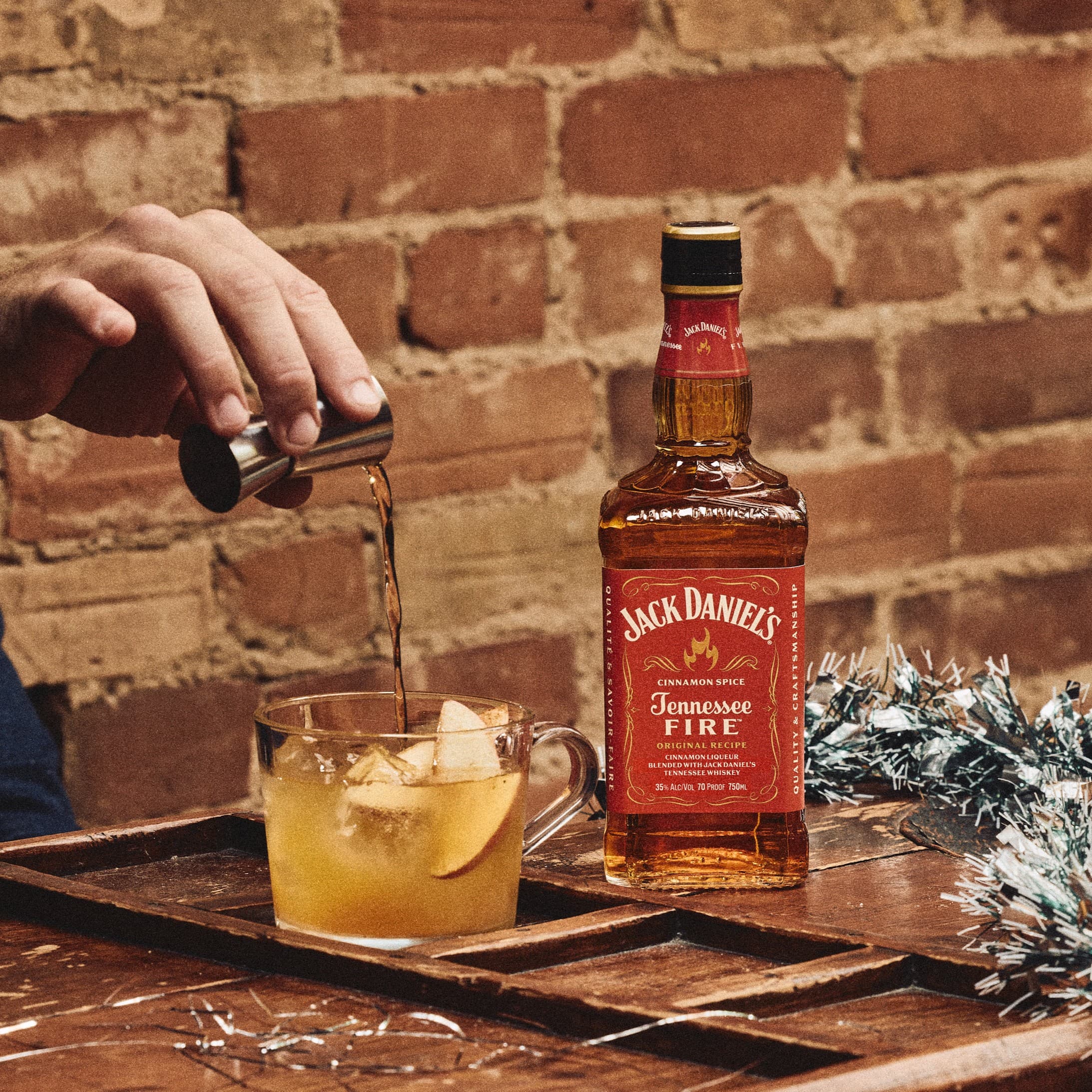 Cinnamon Apple Smash holiday cocktail made with Jack Daniel's Tennessee Fire