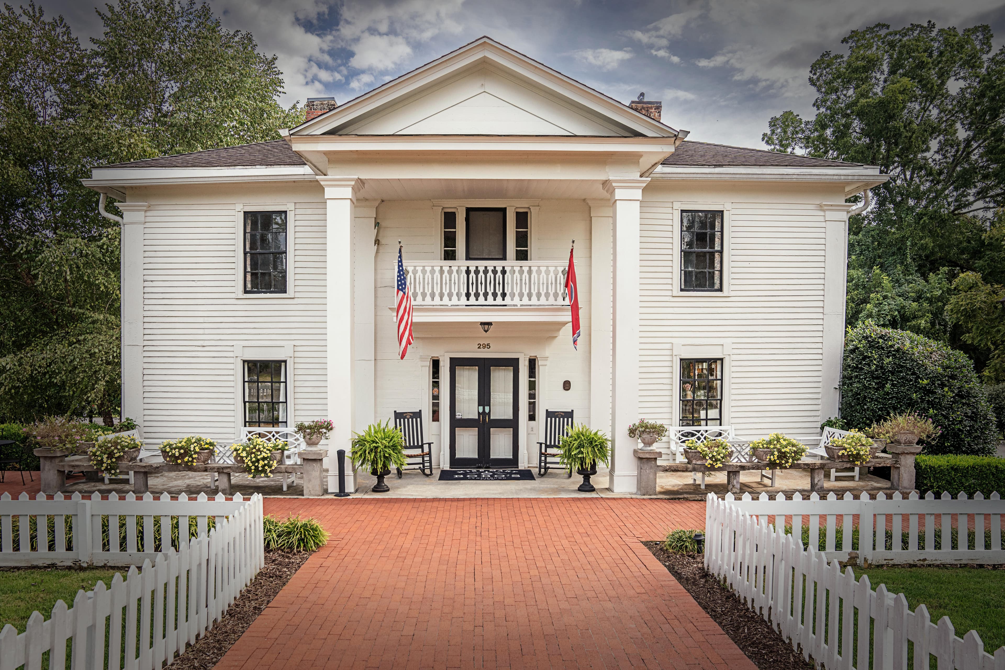 Picture of the entrance of Miss Mary Bobos