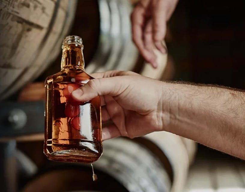 Distillery-Tours_816x640