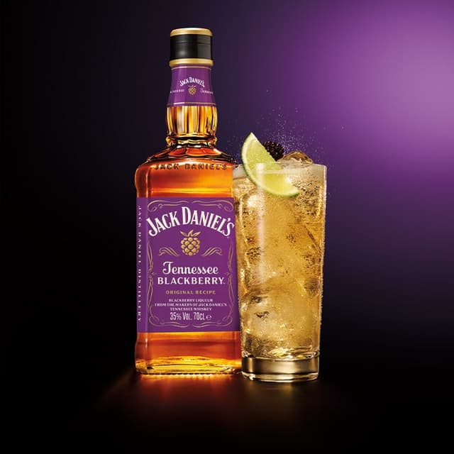 BFJW261921S_FY26_Global_JDTB_CocktailRetouchingBottleandglassGingerPhoto